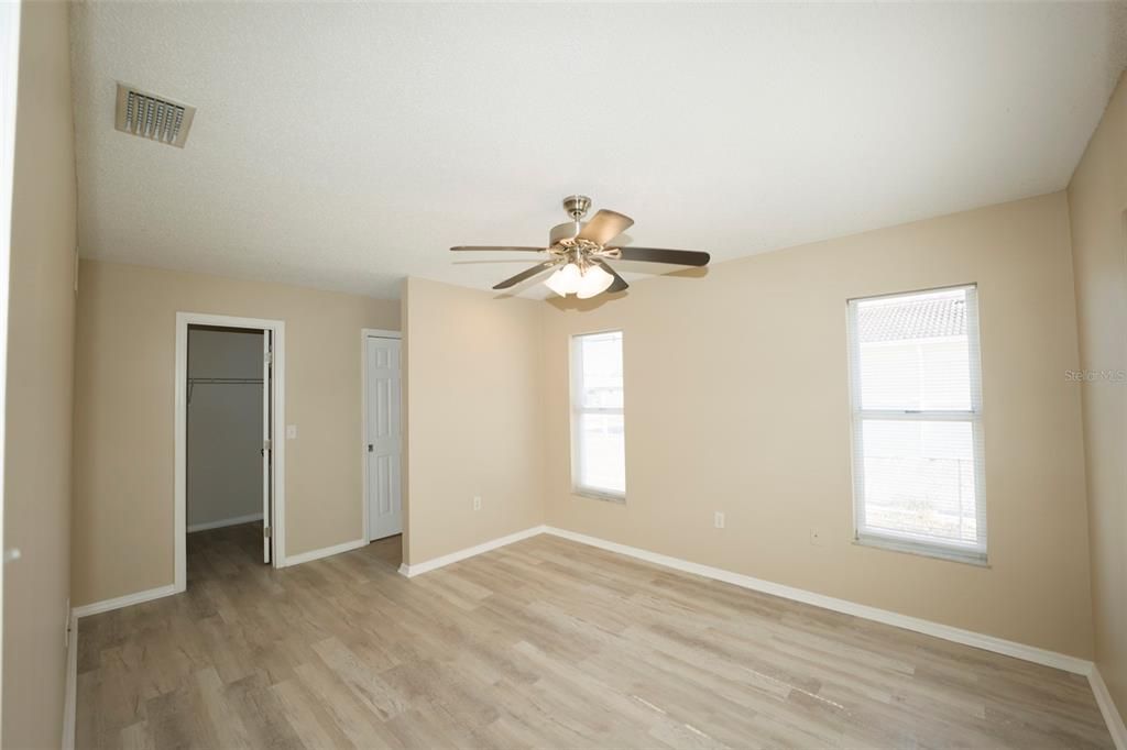 En Renta: $1,950 (2 camas, 2 baños, 1091 Pies cuadrados)