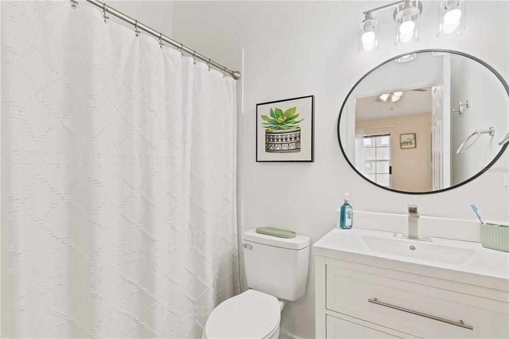 For Sale: $235,000 (2 beds, 2 baths, 1080 Square Feet)