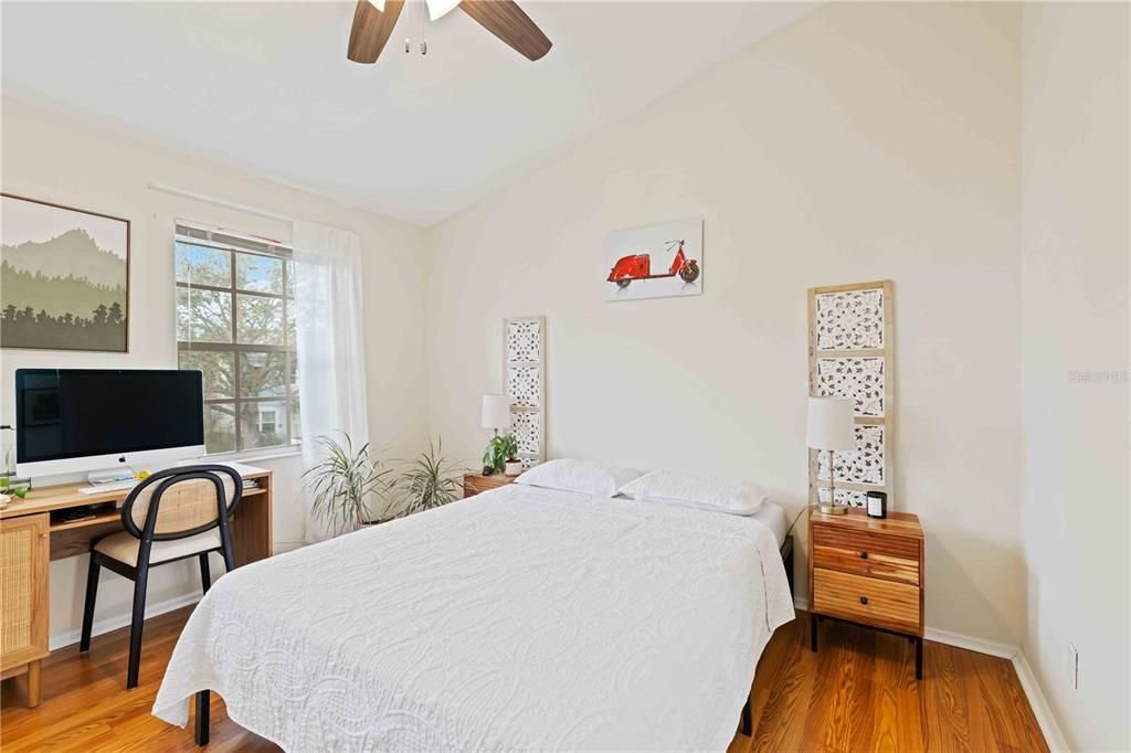 For Sale: $235,000 (2 beds, 2 baths, 1080 Square Feet)