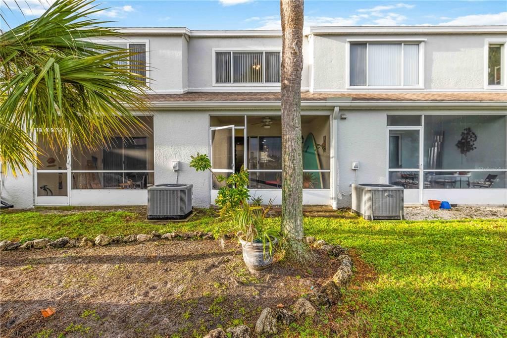 For Sale: $235,000 (2 beds, 2 baths, 1080 Square Feet)