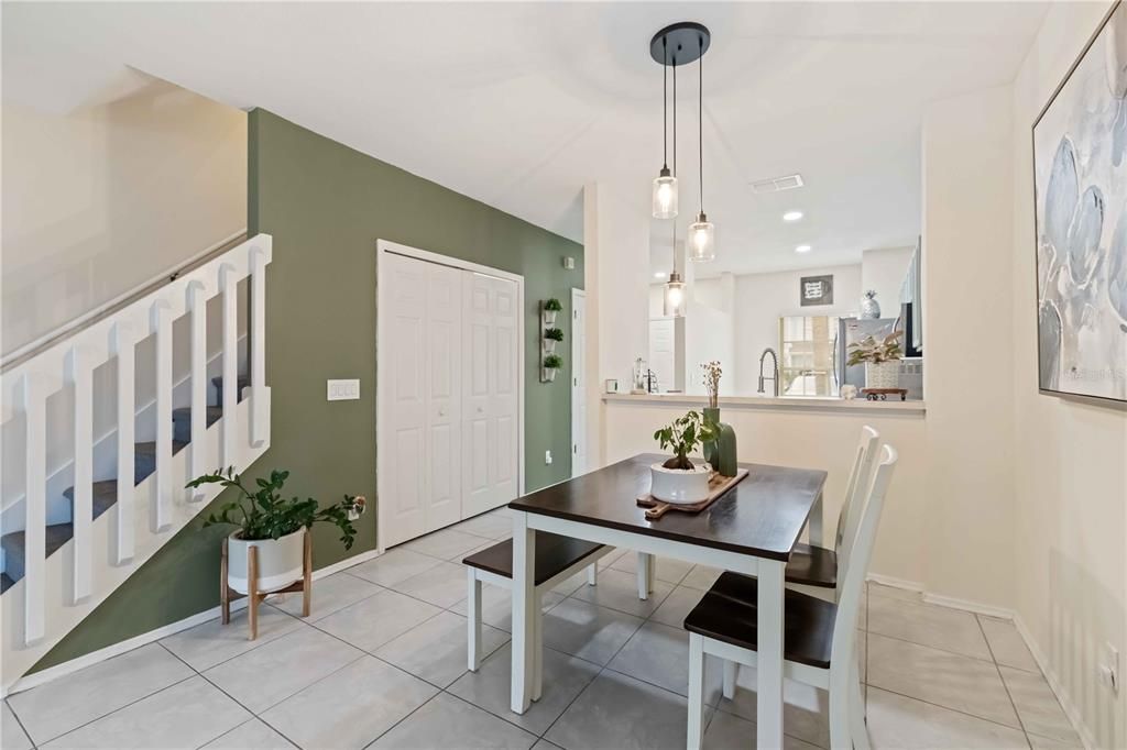 For Sale: $235,000 (2 beds, 2 baths, 1080 Square Feet)