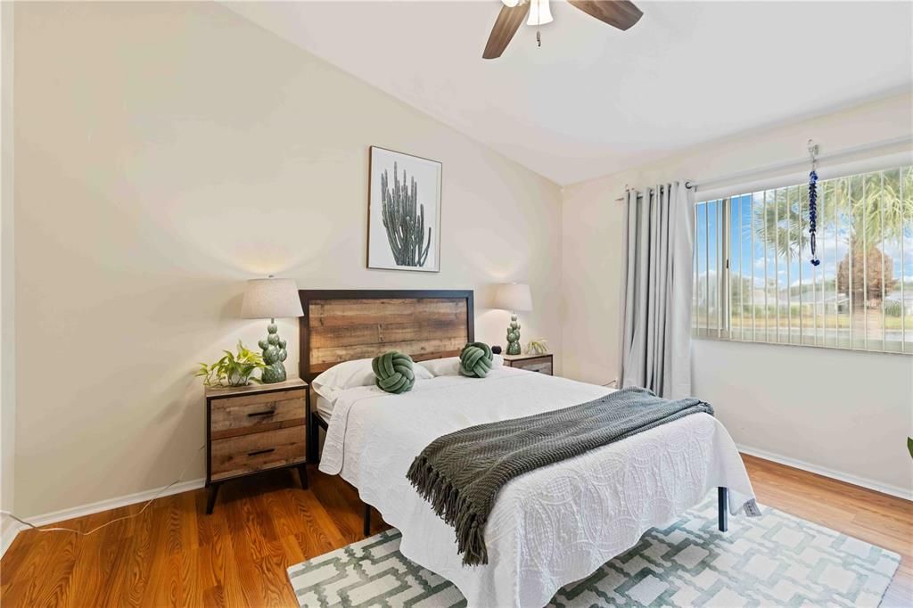 For Sale: $235,000 (2 beds, 2 baths, 1080 Square Feet)