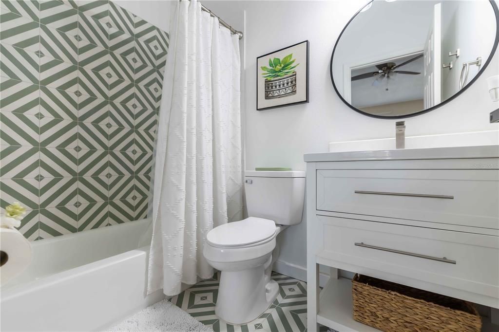 For Sale: $235,000 (2 beds, 2 baths, 1080 Square Feet)