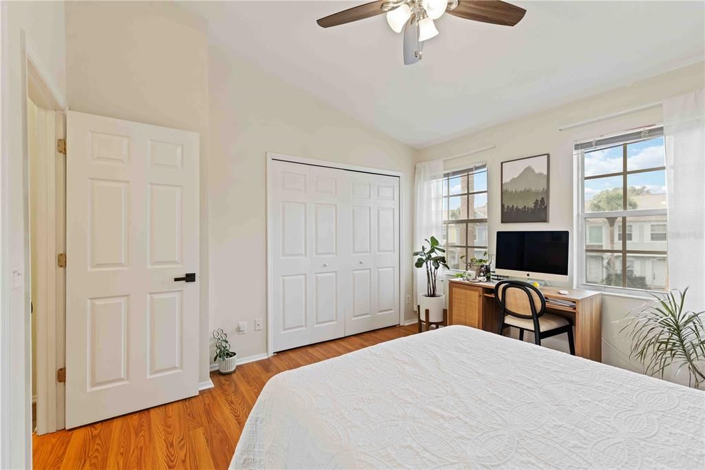 For Sale: $235,000 (2 beds, 2 baths, 1080 Square Feet)