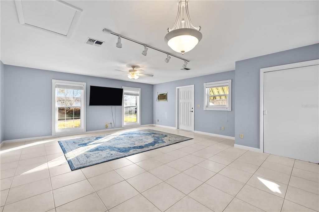 待售: $604,900 (4 贝兹, 2 浴室, 2248 平方英尺)