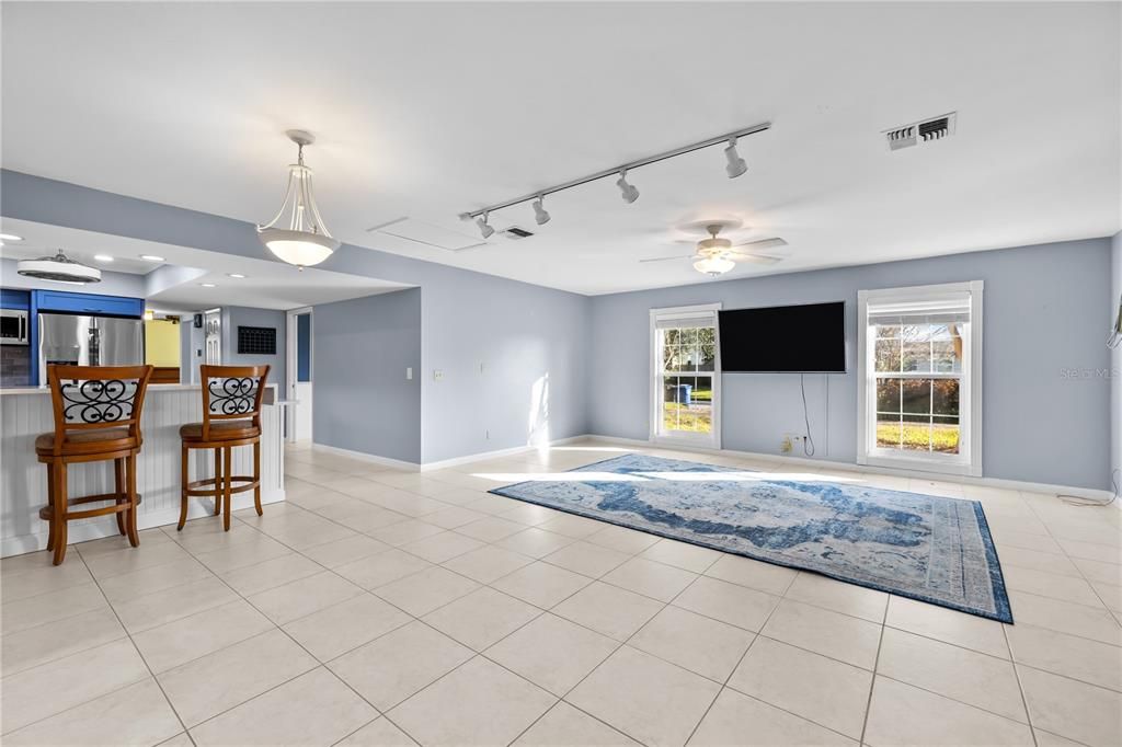 待售: $604,900 (4 贝兹, 2 浴室, 2248 平方英尺)