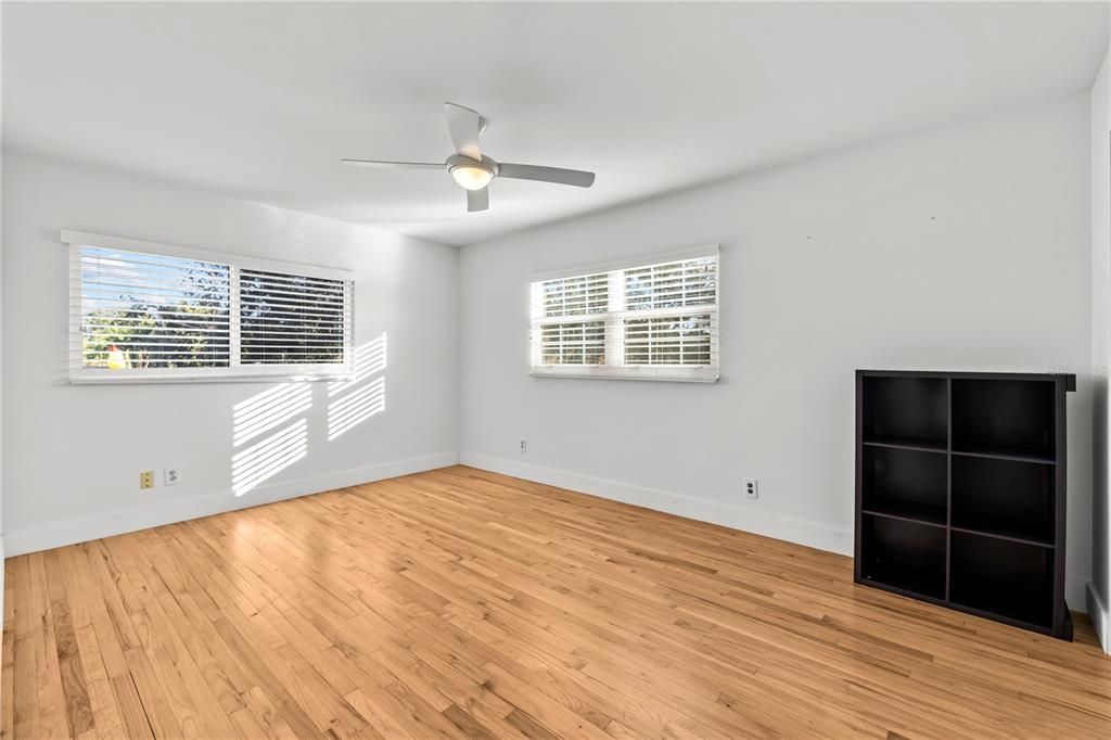 待售: $604,900 (4 贝兹, 2 浴室, 2248 平方英尺)