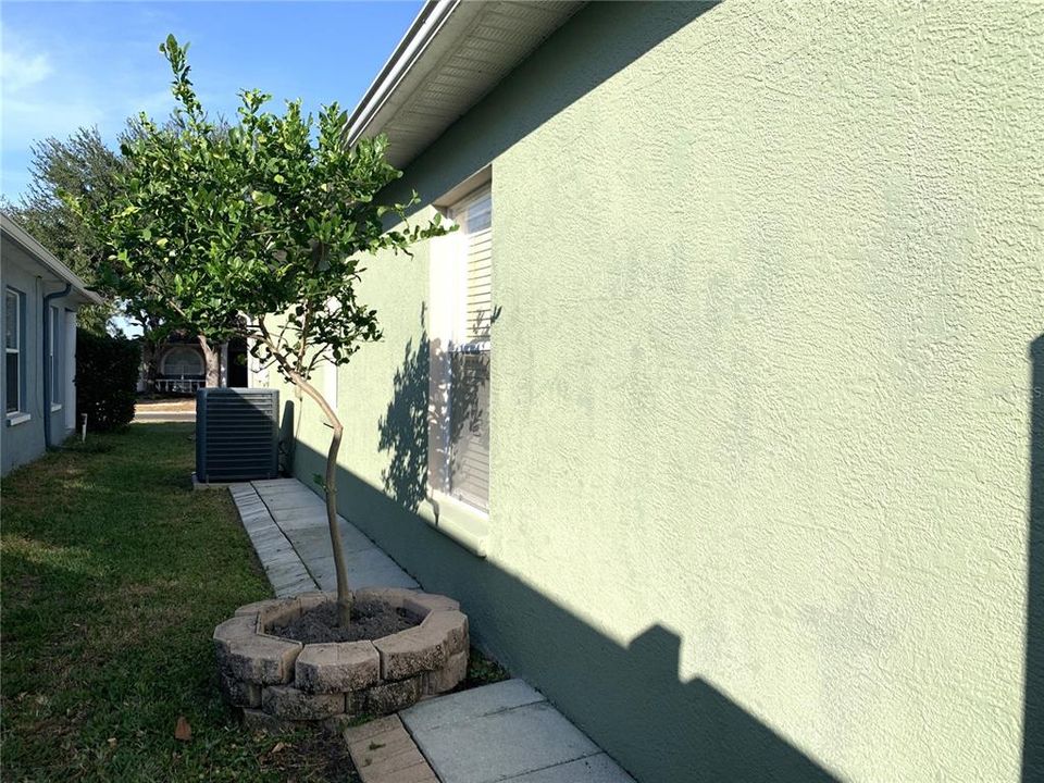 For Sale: $389,900 (3 beds, 2 baths, 1754 Square Feet)