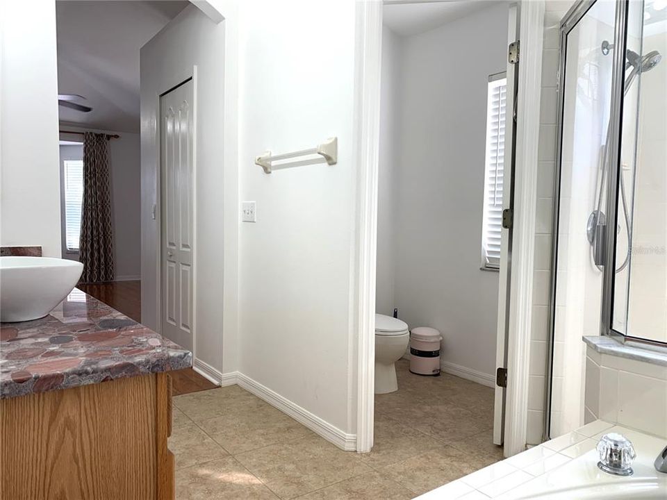 For Sale: $389,900 (3 beds, 2 baths, 1754 Square Feet)