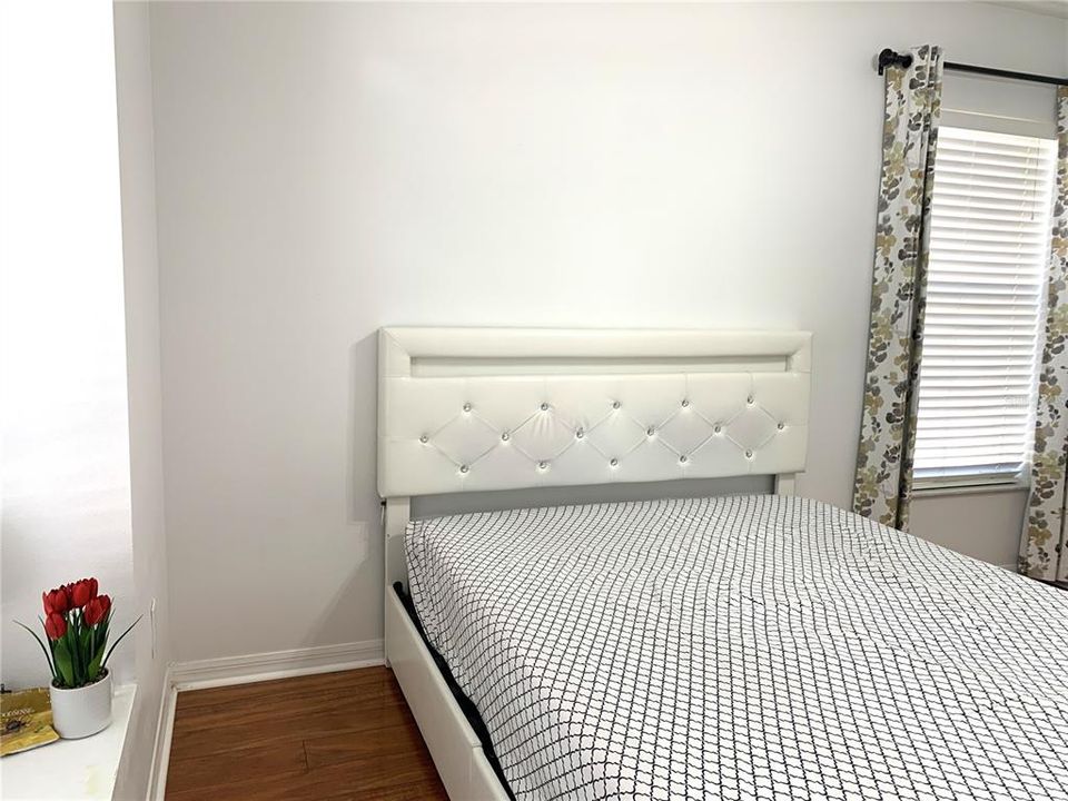 For Sale: $389,900 (3 beds, 2 baths, 1754 Square Feet)