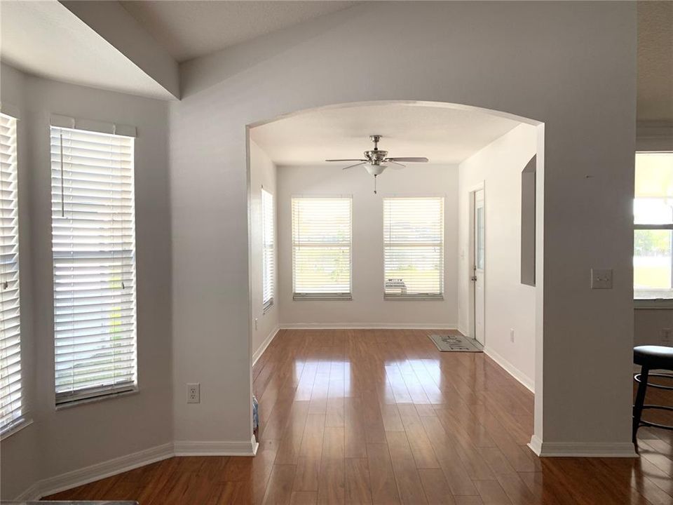 For Sale: $389,900 (3 beds, 2 baths, 1754 Square Feet)