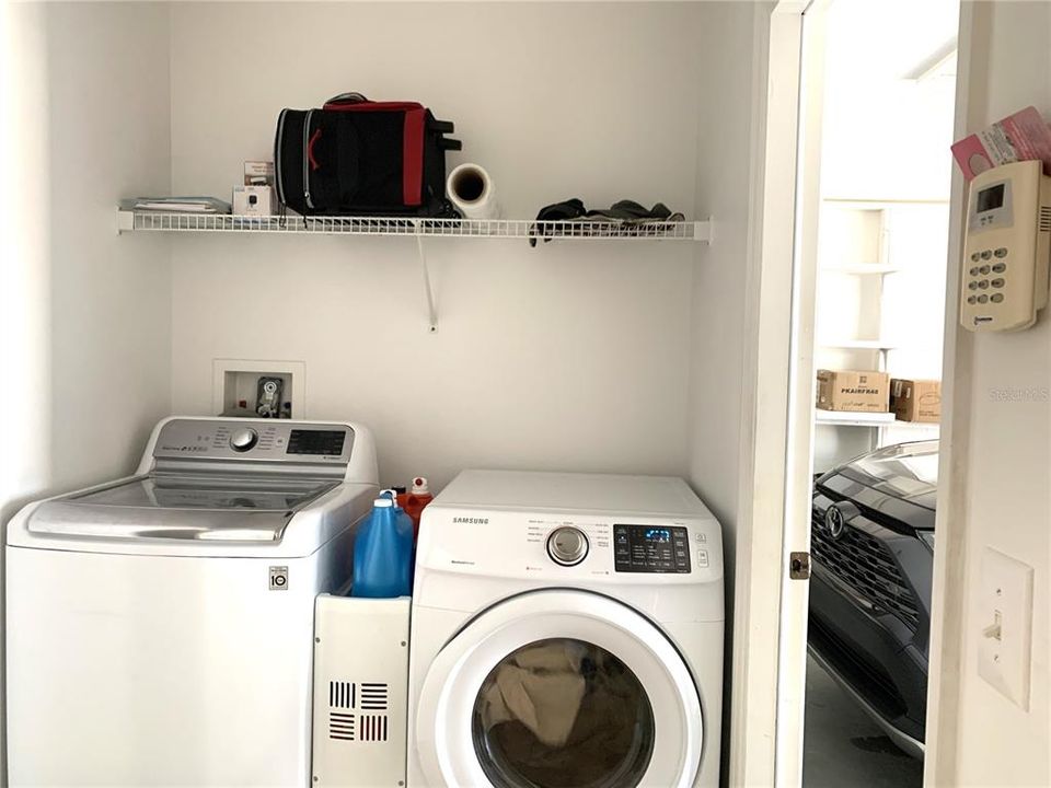 For Sale: $389,900 (3 beds, 2 baths, 1754 Square Feet)