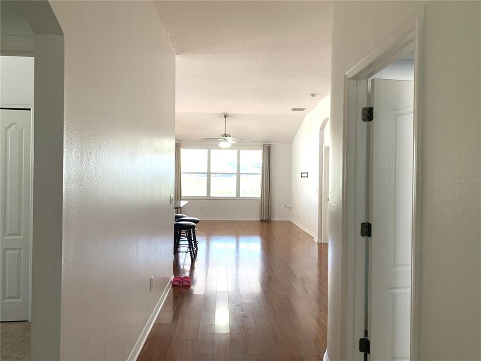 For Sale: $389,900 (3 beds, 2 baths, 1754 Square Feet)