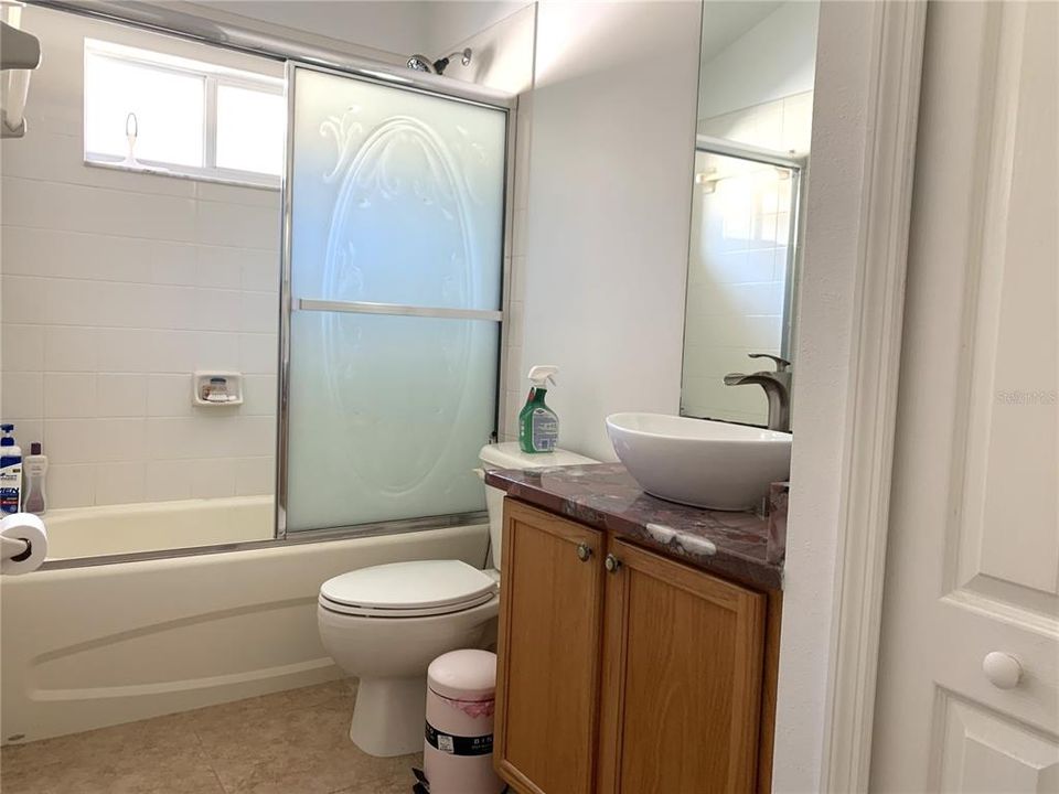 For Sale: $389,900 (3 beds, 2 baths, 1754 Square Feet)