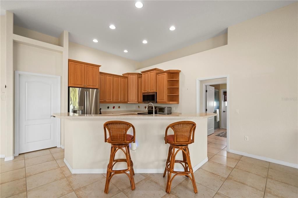 На продажу: $375,000 (3 спален, 2 ванн, 2292 Квадратных фут)