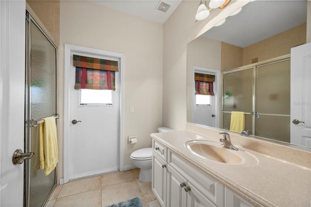 На продажу: $375,000 (3 спален, 2 ванн, 2292 Квадратных фут)