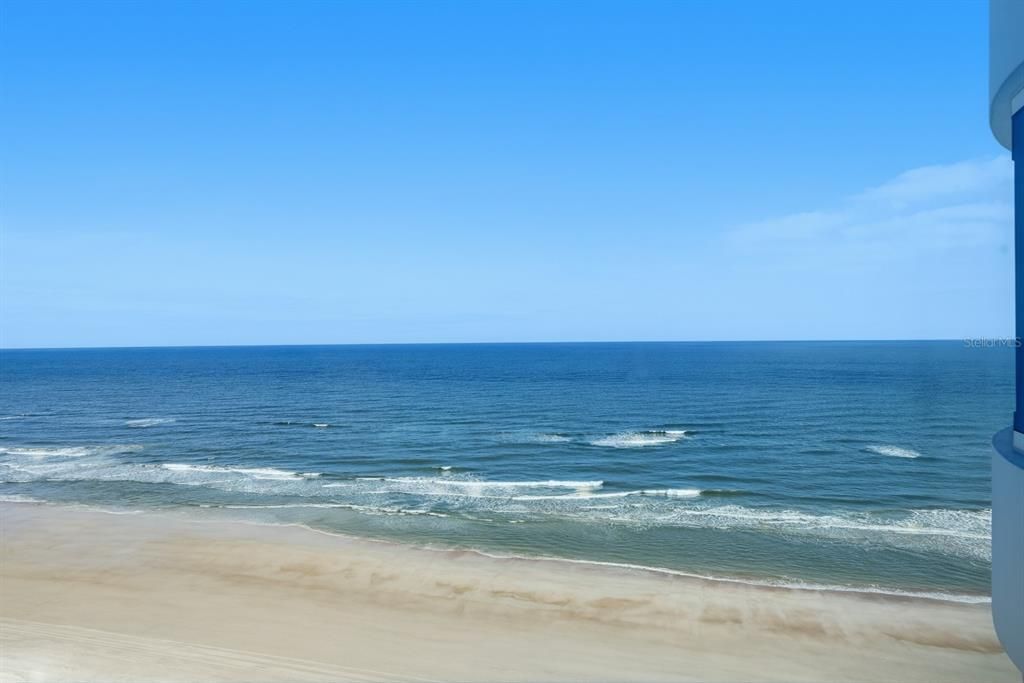 For Sale: $465,000 (2 beds, 2 baths, 1275 Square Feet)