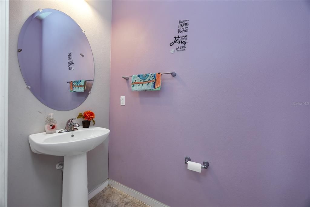 На продажу: $329,000 (3 спален, 2 ванн, 1612 Квадратных фут)