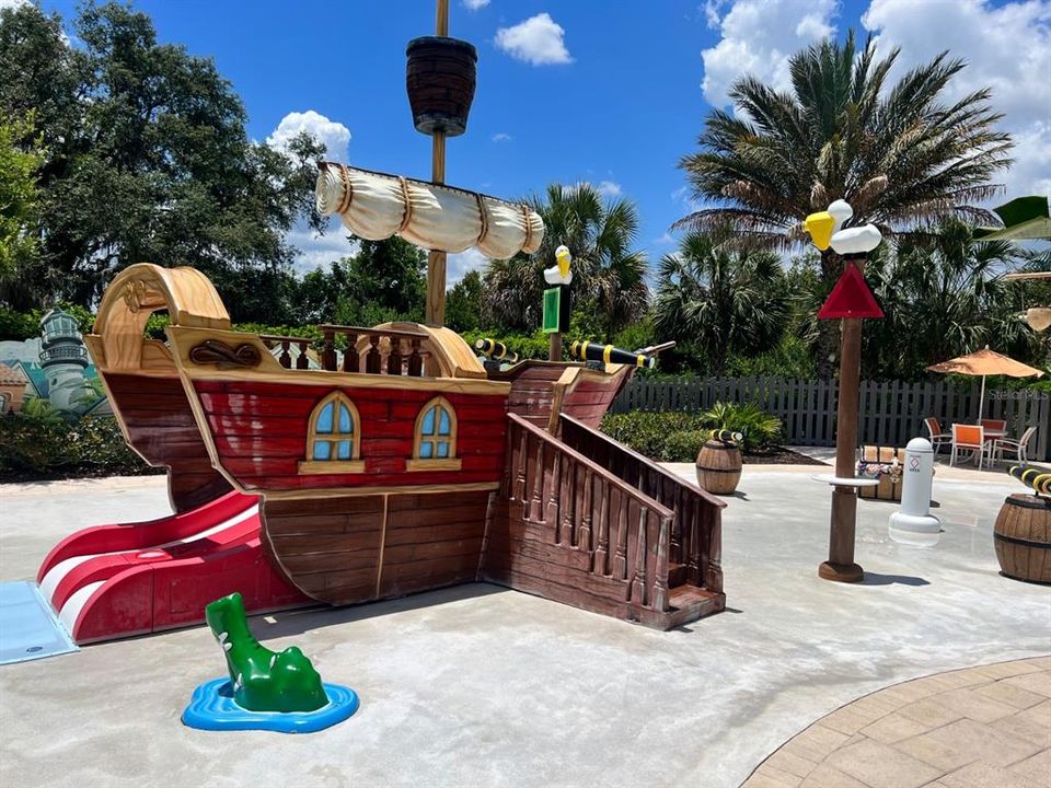 В аренду: $2,300 (3 спален, 2 ванн, 1653 Квадратных фут)