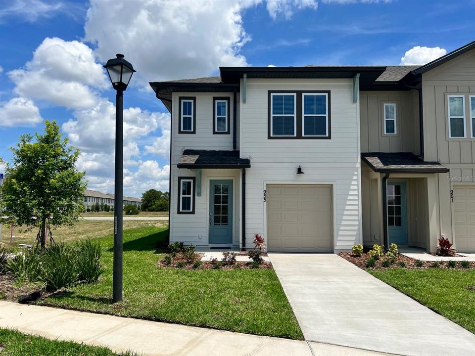 В аренду: $2,300 (3 спален, 2 ванн, 1653 Квадратных фут)