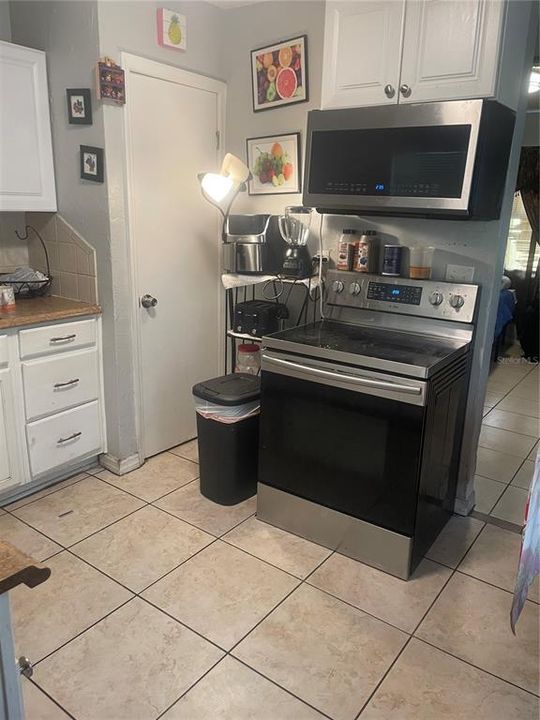 En Venta: $254,999 (3 camas, 1 baños, 864 Pies cuadrados)