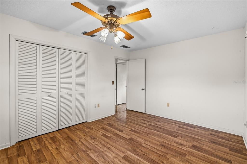 待售: $470,000 (4 贝兹, 3 浴室, 2109 平方英尺)