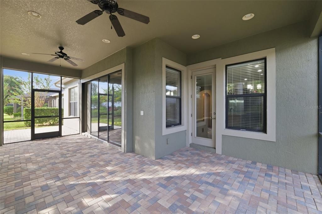 На продажу: $624,900 (3 спален, 3 ванн, 3214 Квадратных фут)