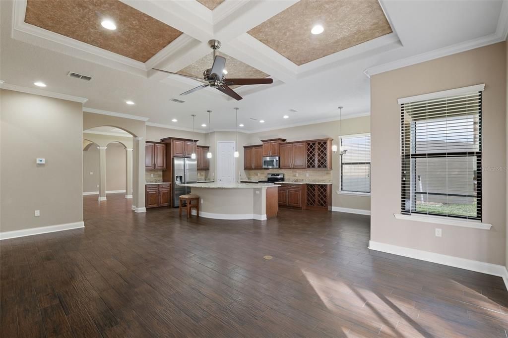 На продажу: $624,900 (3 спален, 3 ванн, 3214 Квадратных фут)