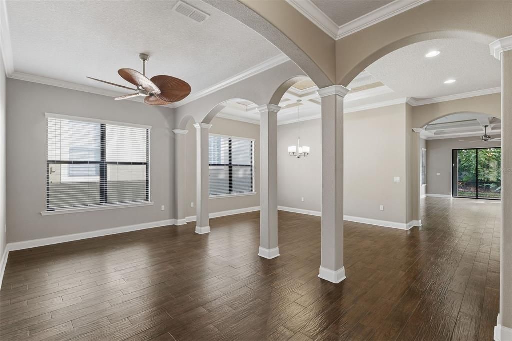 На продажу: $624,900 (3 спален, 3 ванн, 3214 Квадратных фут)