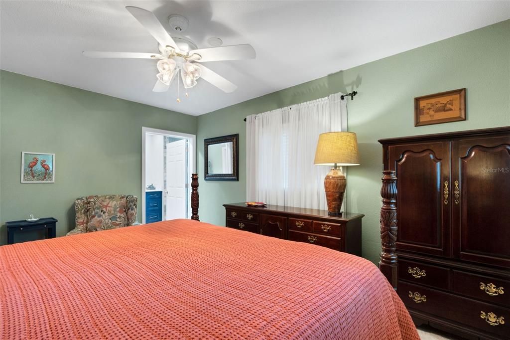 En Venta: $499,000 (3 camas, 2 baños, 1239 Pies cuadrados)