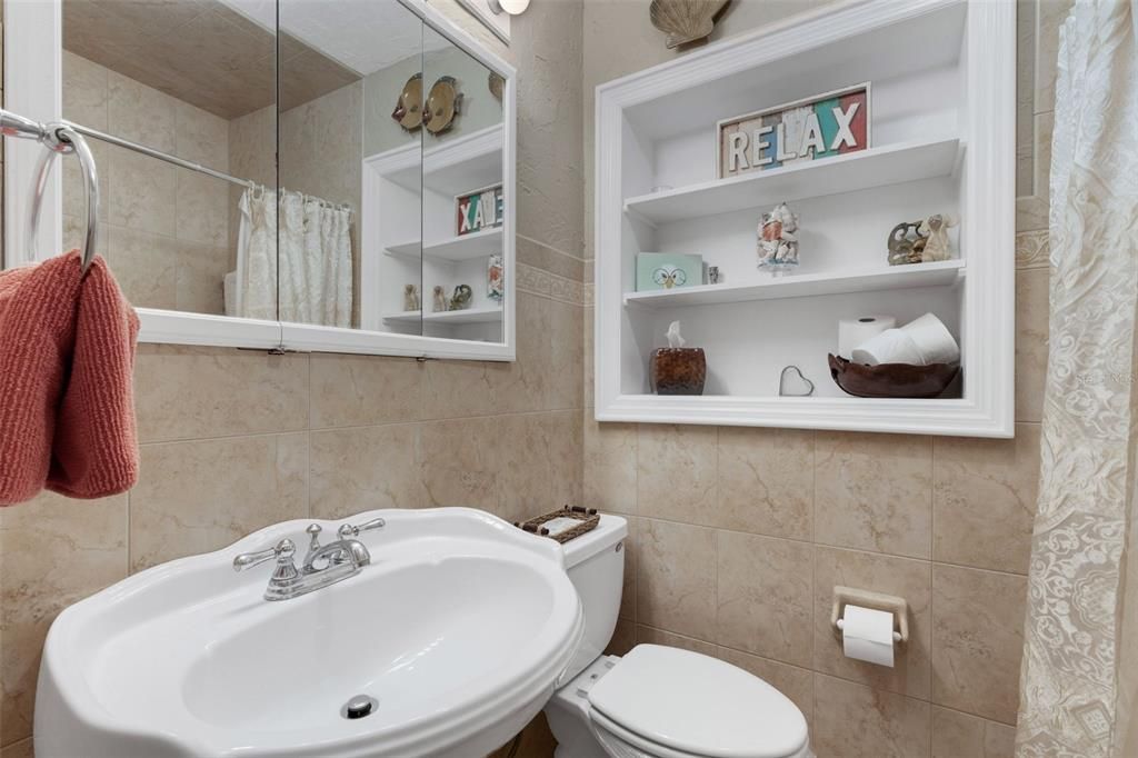 En Venta: $499,000 (3 camas, 2 baños, 1239 Pies cuadrados)