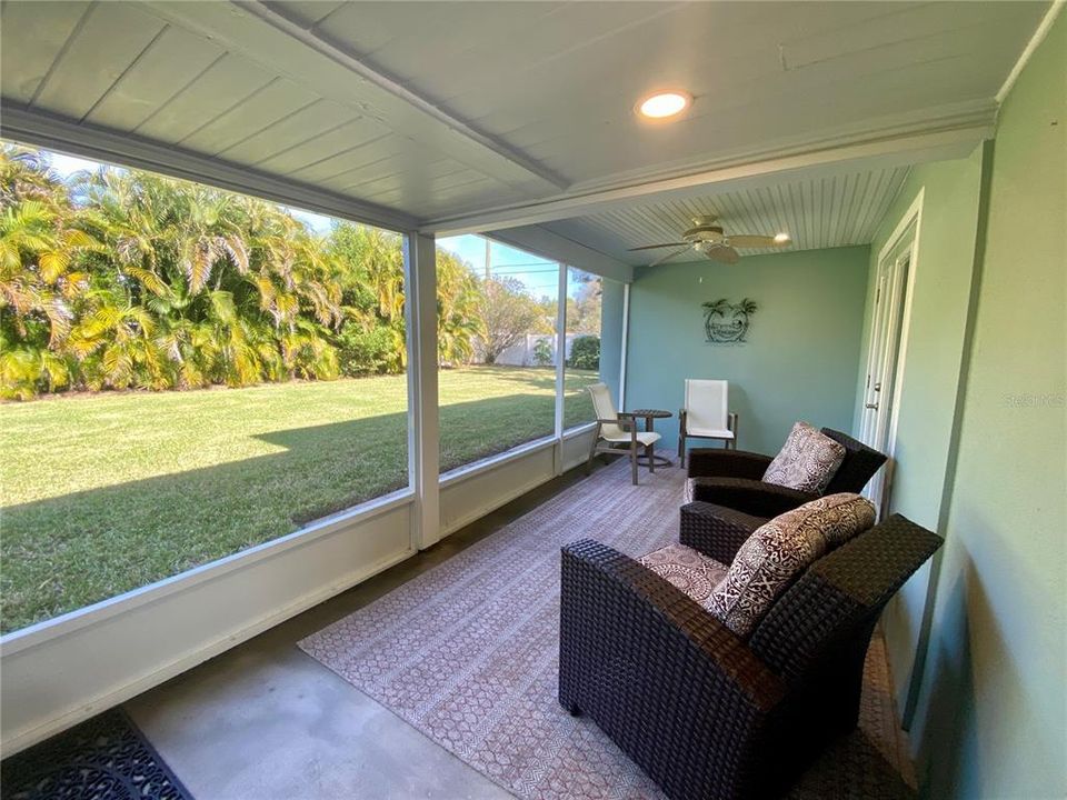 En Venta: $499,000 (3 camas, 2 baños, 1239 Pies cuadrados)