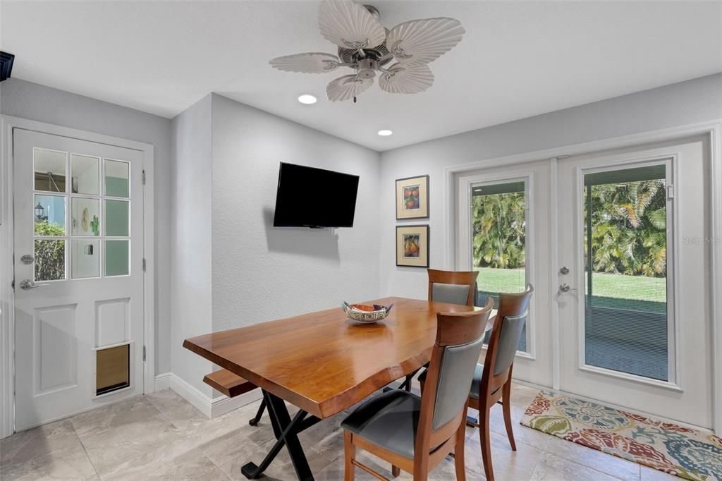 En Venta: $499,000 (3 camas, 2 baños, 1239 Pies cuadrados)