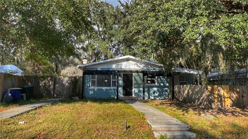 待售: $175,000 (3 贝兹, 1 浴室, 1050 平方英尺)