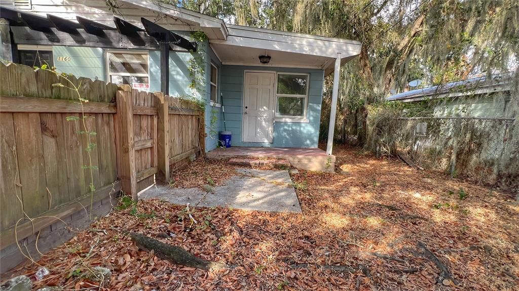 待售: $175,000 (3 贝兹, 1 浴室, 1050 平方英尺)