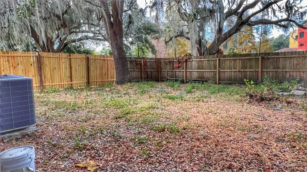 待售: $175,000 (3 贝兹, 1 浴室, 1050 平方英尺)