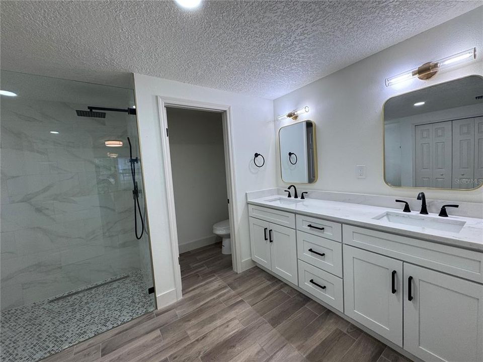 For Rent: $2,950 (3 beds, 2 baths, 2046 Square Feet)