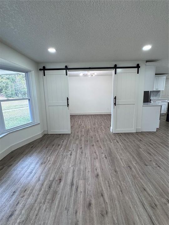 For Rent: $2,950 (3 beds, 2 baths, 2046 Square Feet)
