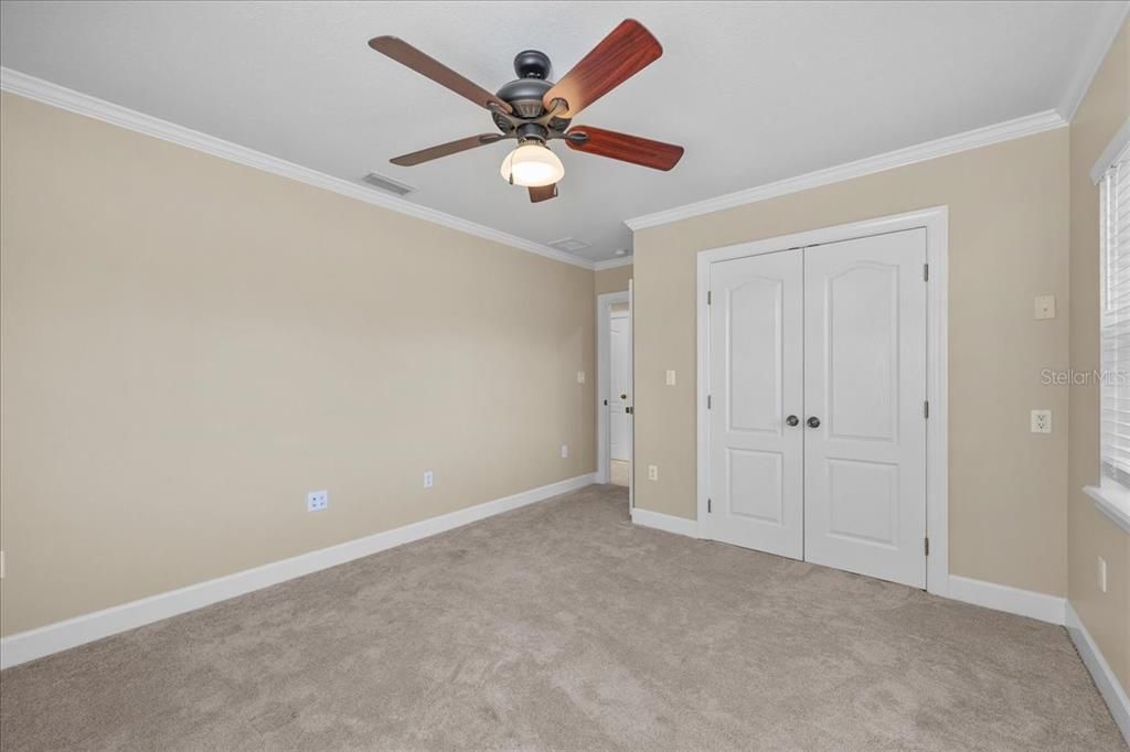 En Venta: $474,900 (3 camas, 2 baños, 3282 Pies cuadrados)