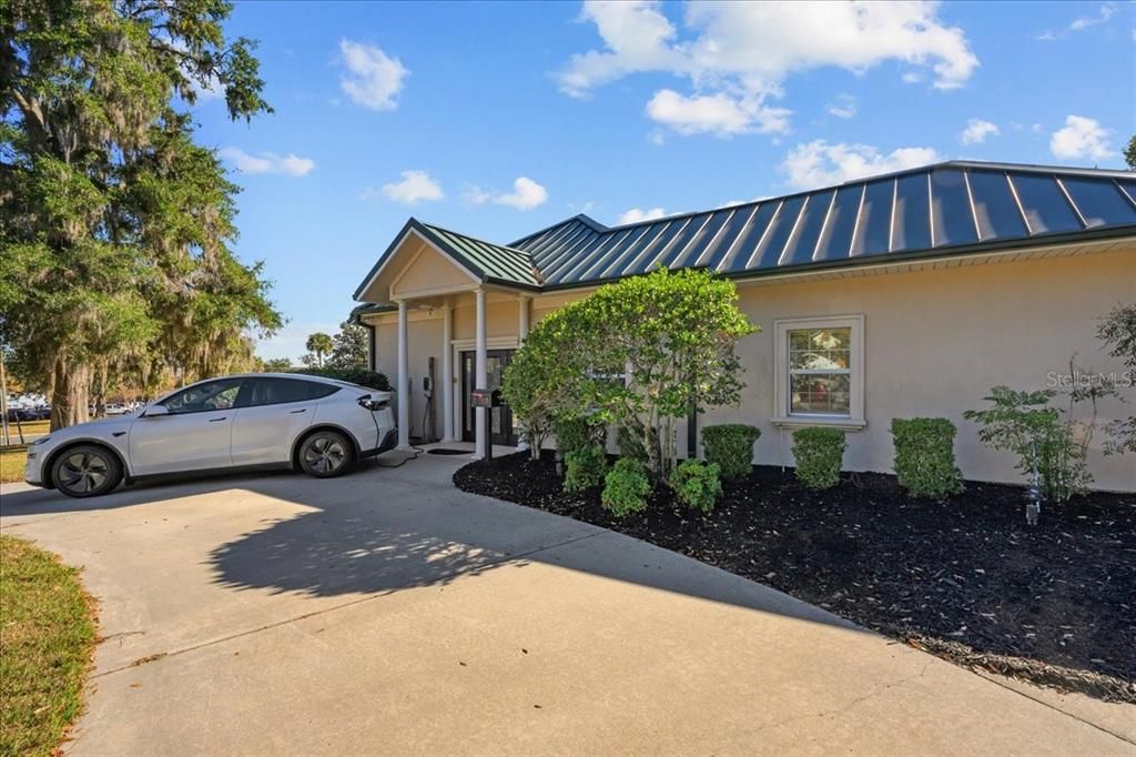 En Venta: $474,900 (3 camas, 2 baños, 3282 Pies cuadrados)