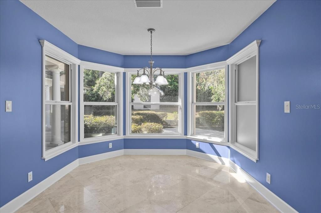 En Venta: $474,900 (3 camas, 2 baños, 3282 Pies cuadrados)