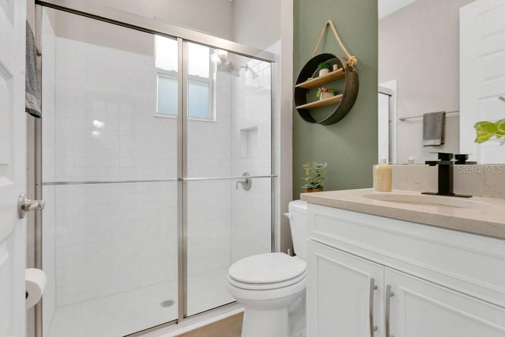 En Venta: $1,135,900 (5 camas, 5 baños, 3416 Pies cuadrados)