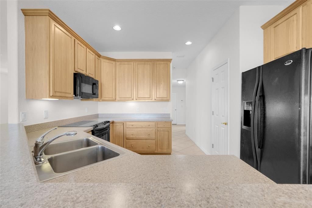 待售: $549,000 (4 贝兹, 3 浴室, 2888 平方英尺)