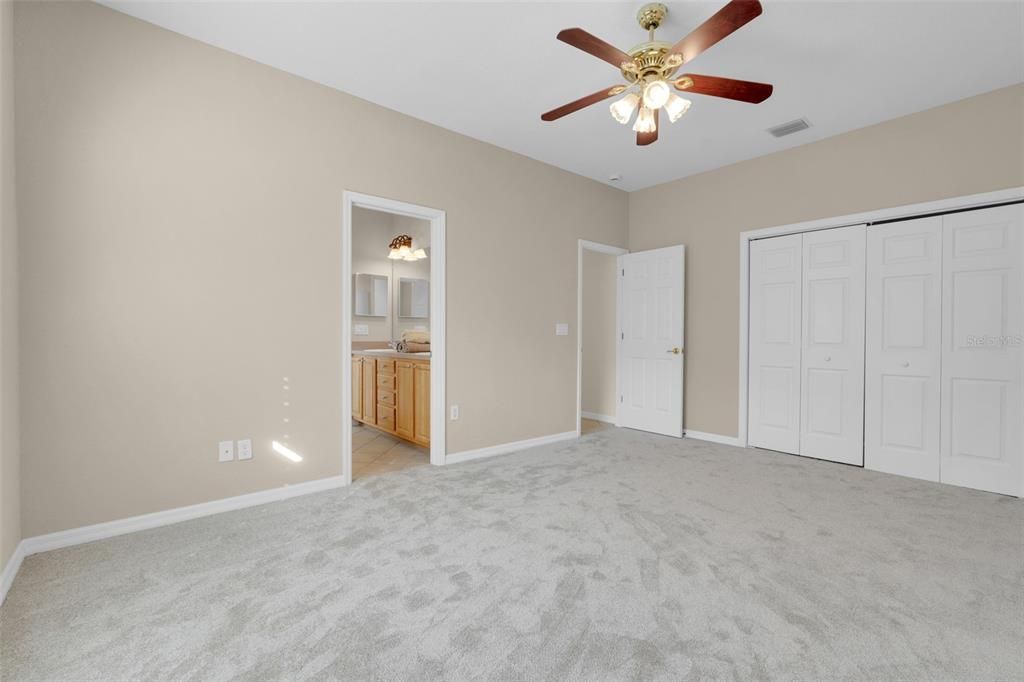 待售: $549,000 (4 贝兹, 3 浴室, 2888 平方英尺)