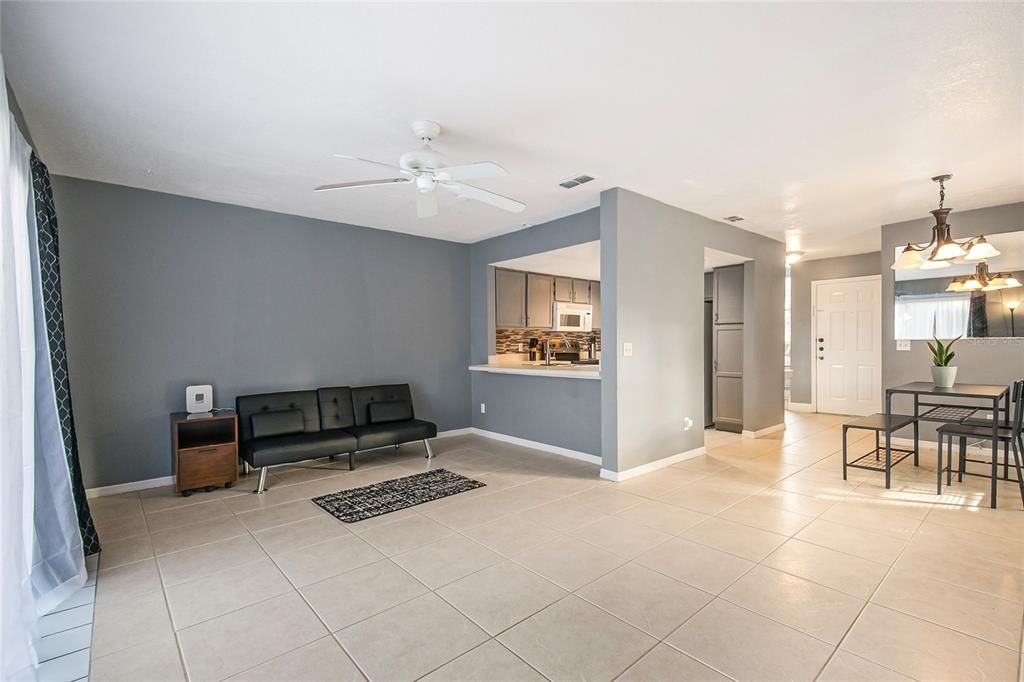 En Renta: $1,750 (2 camas, 2 baños, 1265 Pies cuadrados)