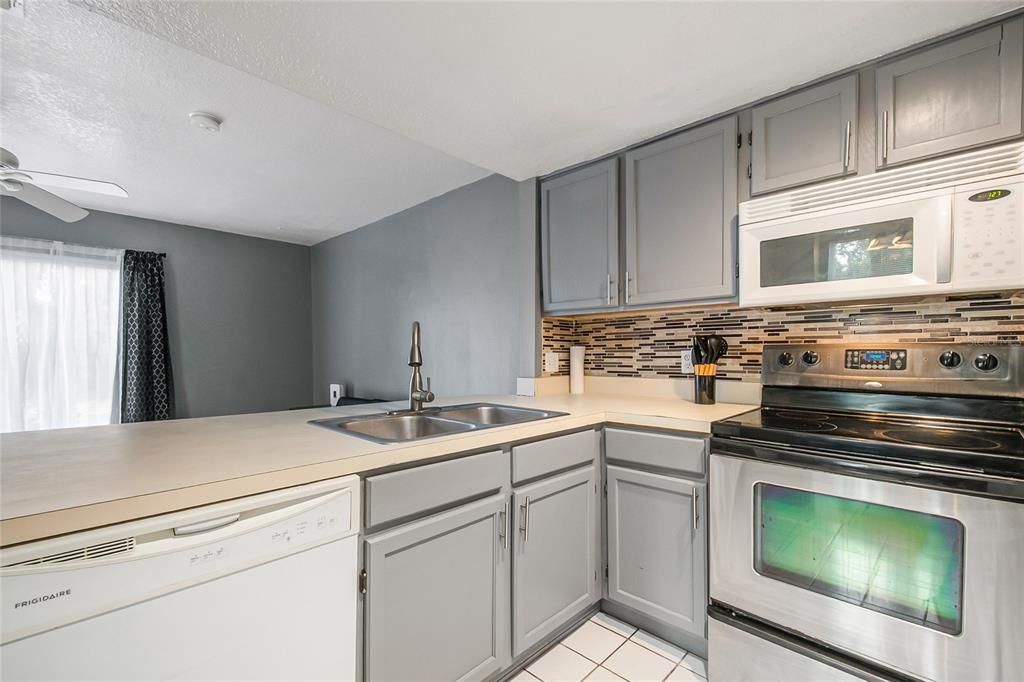 En Renta: $1,750 (2 camas, 2 baños, 1265 Pies cuadrados)