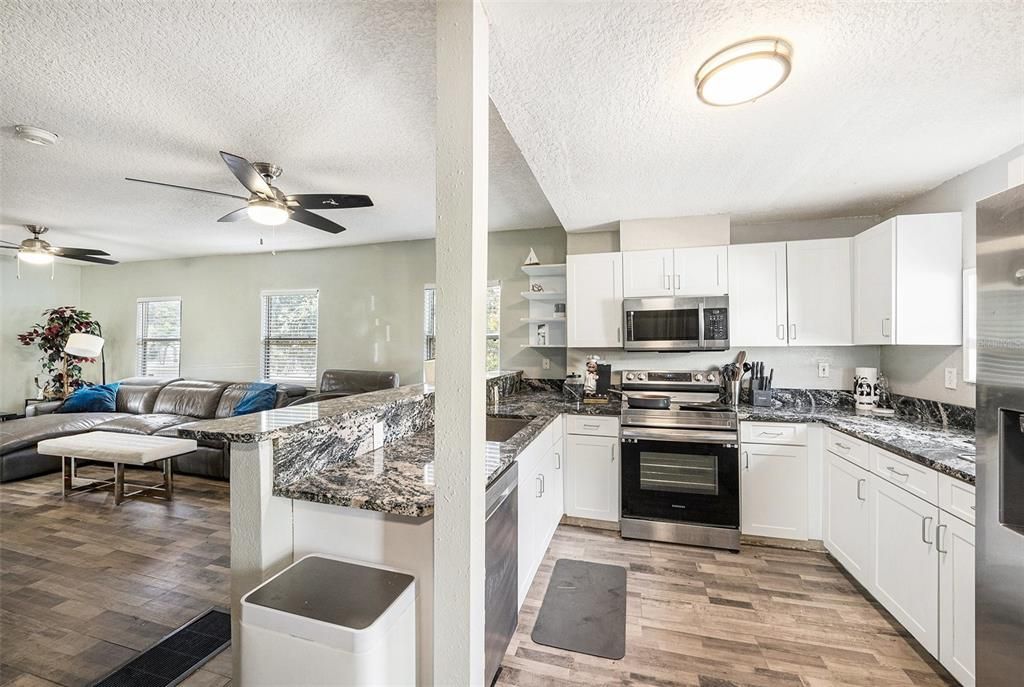 На продажу: $450,000 (3 спален, 2 ванн, 1656 Квадратных фут)