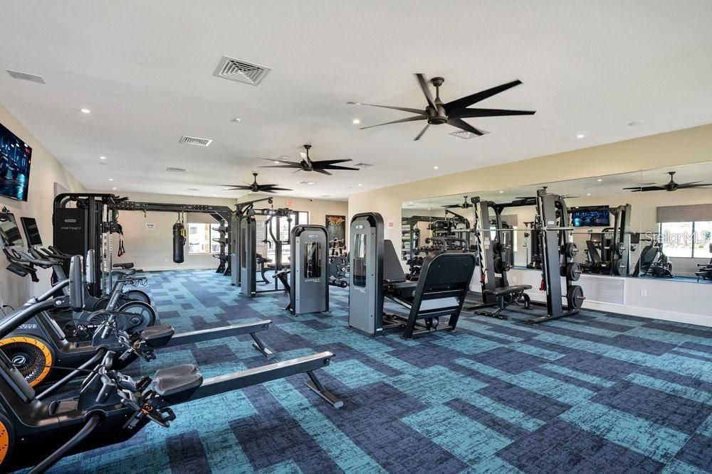 En Venta: $449,900 (4 camas, 3 baños, 2610 Pies cuadrados)