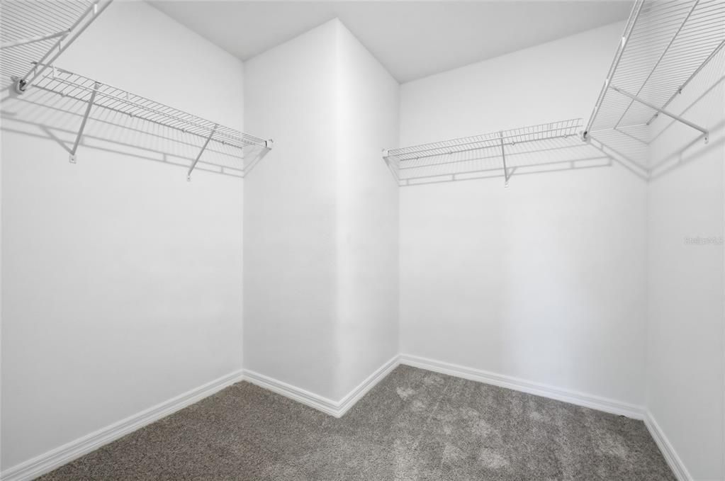 En Venta: $455,000 (4 camas, 3 baños, 2610 Pies cuadrados)