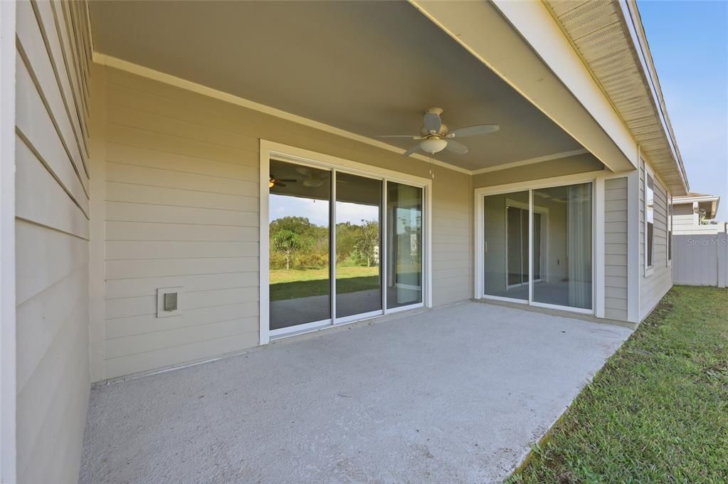 En Venta: $455,000 (4 camas, 3 baños, 2610 Pies cuadrados)